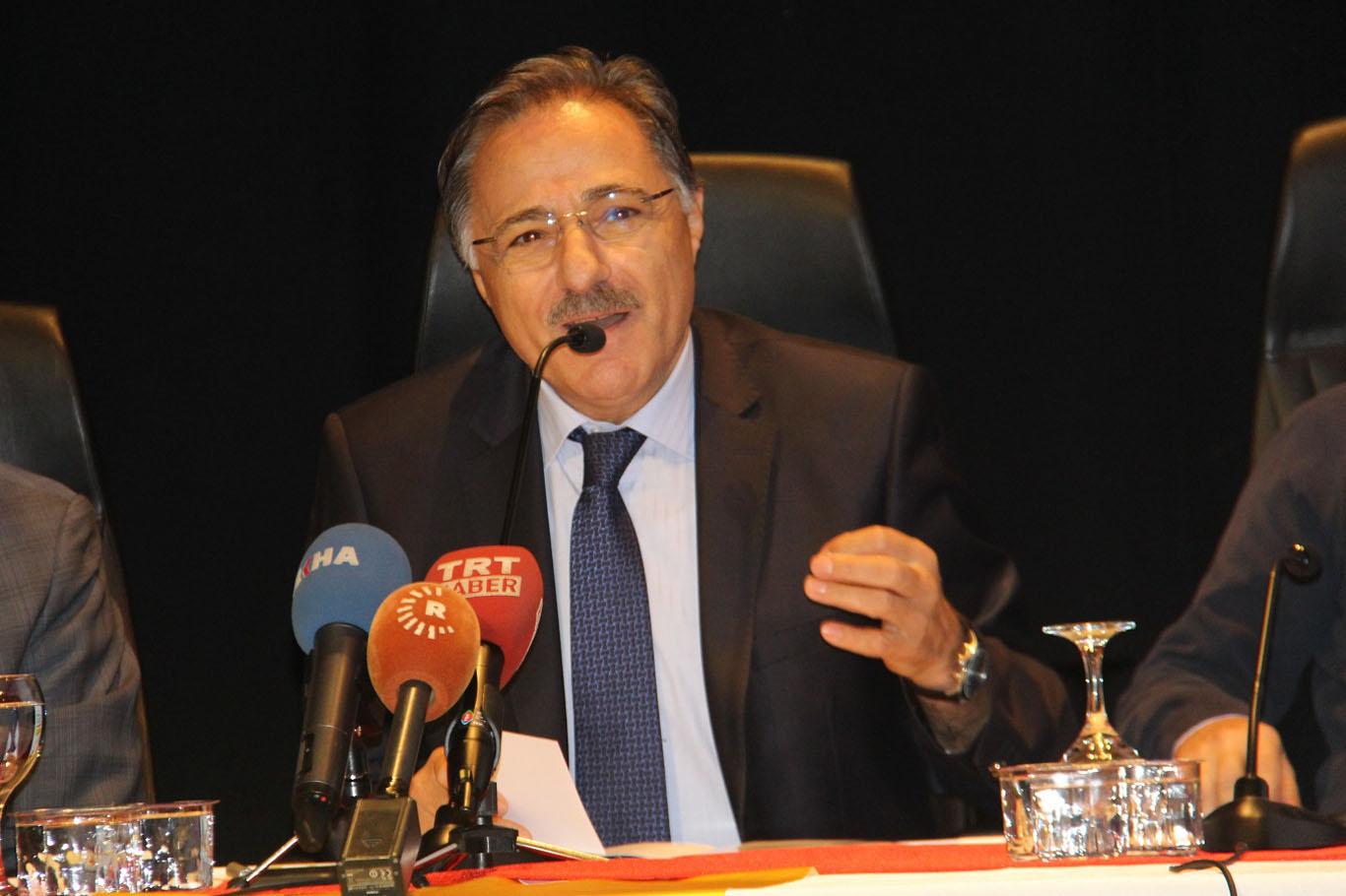 Diyarbakır’da "Uluslararası Ekonomi, Siyaset ve Yönetim Sempozyumu" düzenlendi Diyarbakır’da "Uluslararası Ekonomi, Siyaset ve Yönetim Sempozyumu" düzenlendi